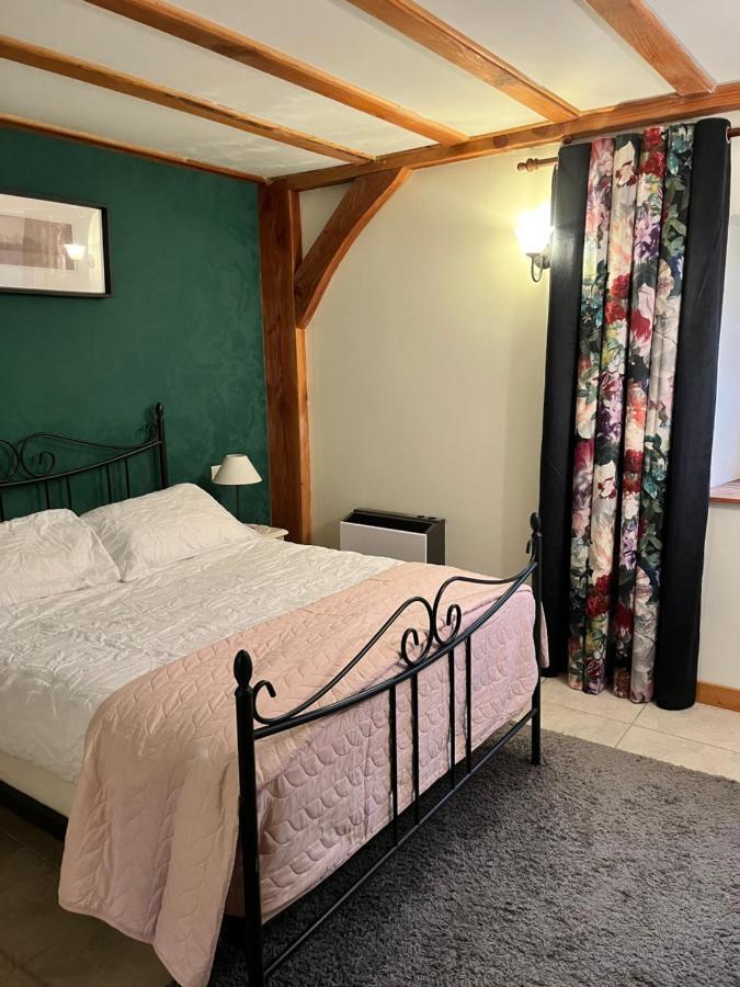Chez Jallot - Lower Gite Vidaillat Esterno foto