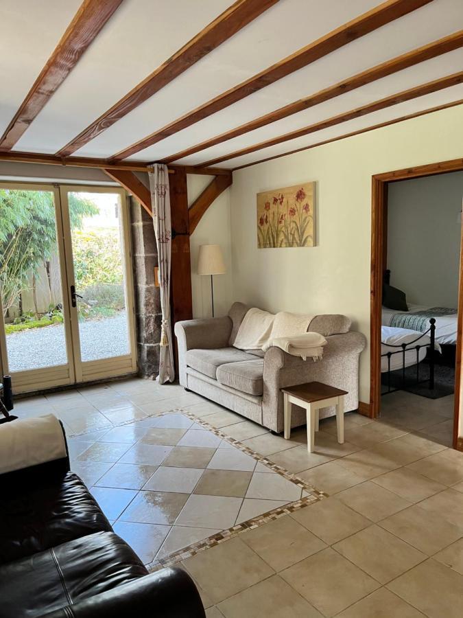 Chez Jallot - Lower Gite Vidaillat Esterno foto